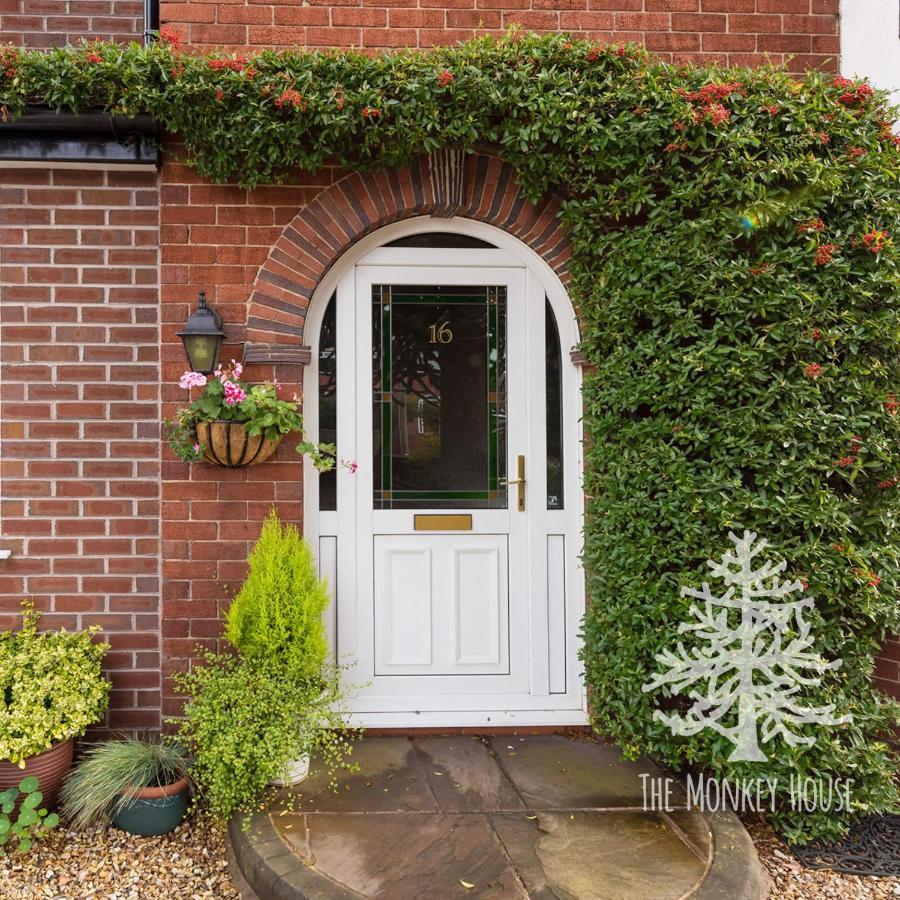 The Monkey House B&B Stone  Exterior photo